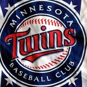 MINNESOTA TWINS BASEBALL CLUB GAITER NECK FACE SCARF, UNISEX